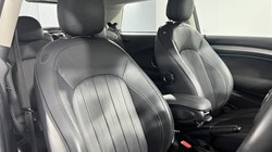 2019 (69) MINI HATCHBACK 2.0 Cooper S Exclusive II 3dr Auto 5898323