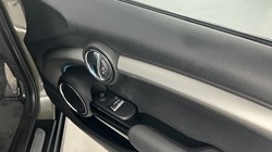 2019 (69) MINI HATCHBACK 2.0 Cooper S Exclusive II 3dr Auto 5898332
