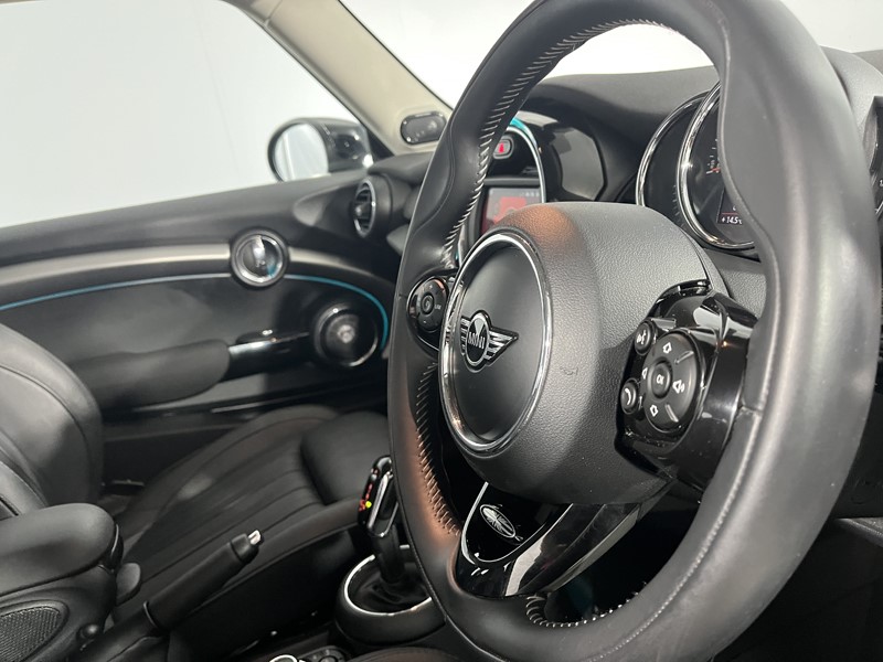 2019 (69) MINI HATCHBACK 2.0 Cooper S Exclusive II 3dr Auto 5898335