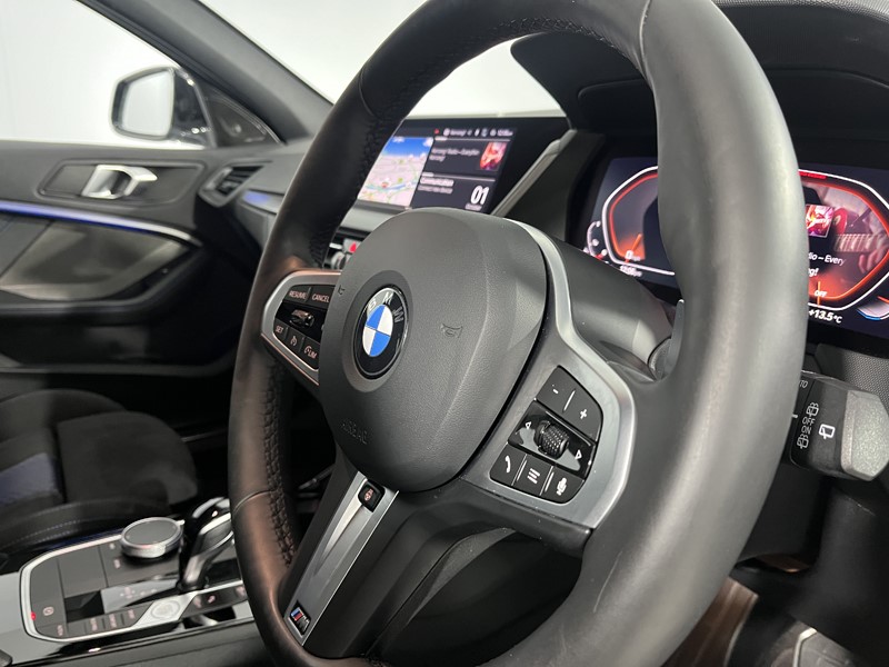 2023 (73) BMW 1 SERIES M135i xDrive 5dr Step Auto 5889131