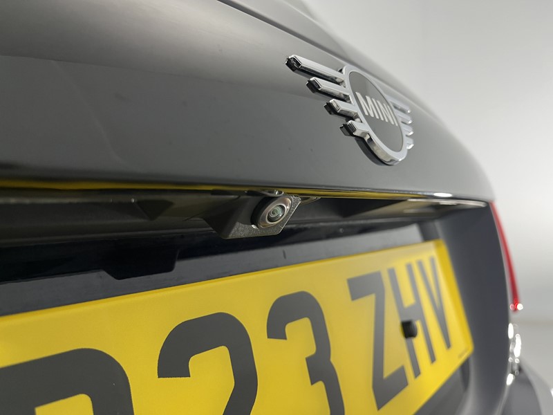 2023 (23) MINI HATCHBACK 1.5 Cooper Exclusive Premium Plus 3dr Auto 5872700