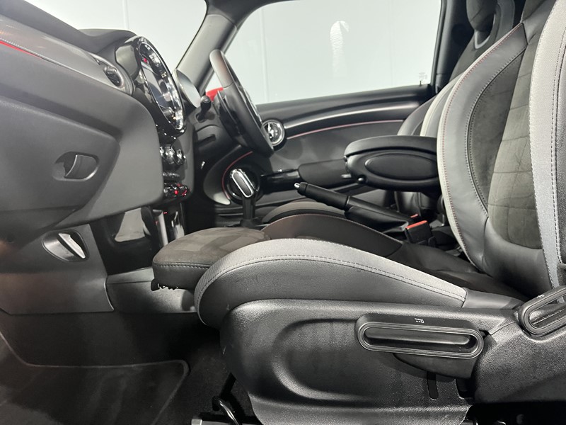 2024 (24) MINI HATCHBACK 2.0 John Cooper Works Premium 3dr Auto 5877494