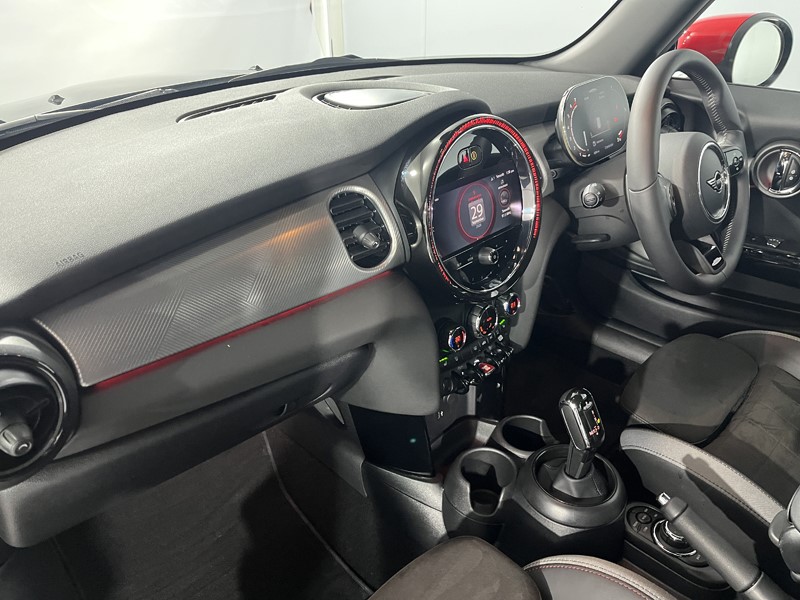 2024 (24) MINI HATCHBACK 2.0 John Cooper Works Premium 3dr Auto 5877467
