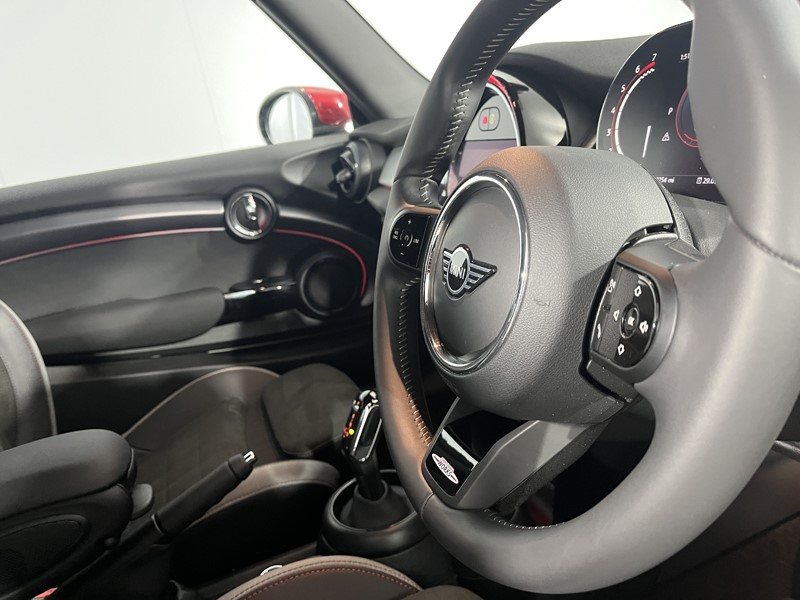 2024 (24) MINI HATCHBACK 2.0 John Cooper Works Premium 3dr Auto 5877482