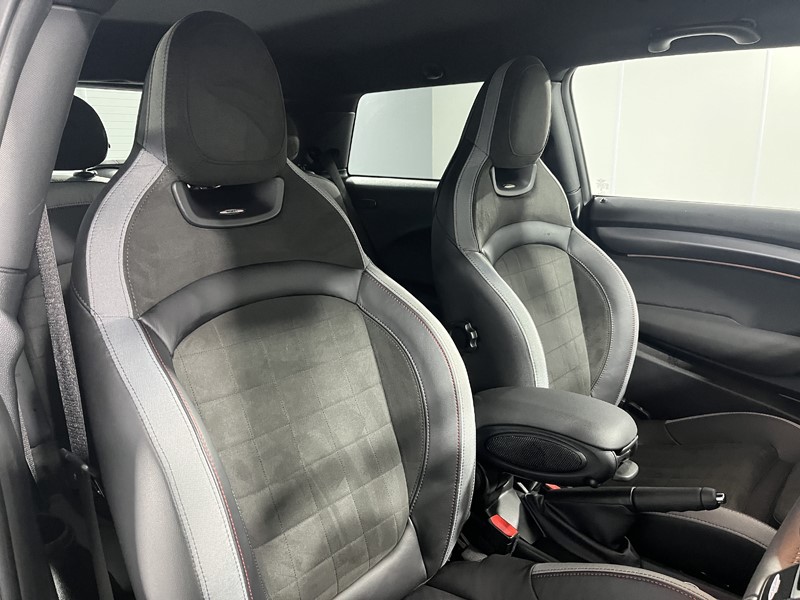 2024 (24) MINI HATCHBACK 2.0 John Cooper Works Premium 3dr Auto 5877471