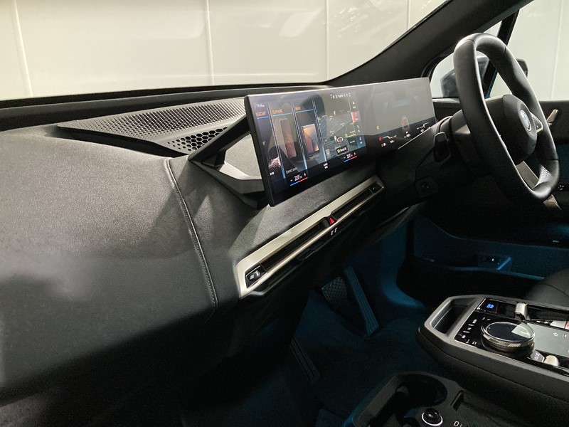 2022 (22) BMW iX 240kW xDrive40 M Sport 76.6kWh 5dr Auto 5923108