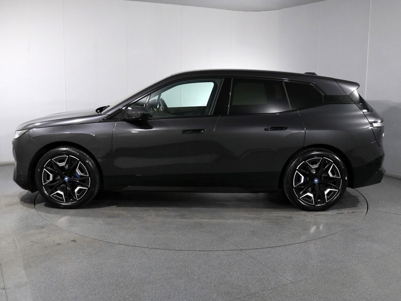 2022 (22) BMW iX 240kW xDrive40 M Sport 76.6kWh 5dr Auto 5923164