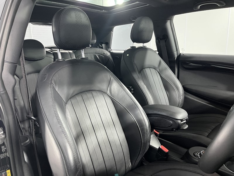 2020 (70) MINI HATCHBACK 135kW Cooper S Level 3 33kWh 3dr Auto 5872959