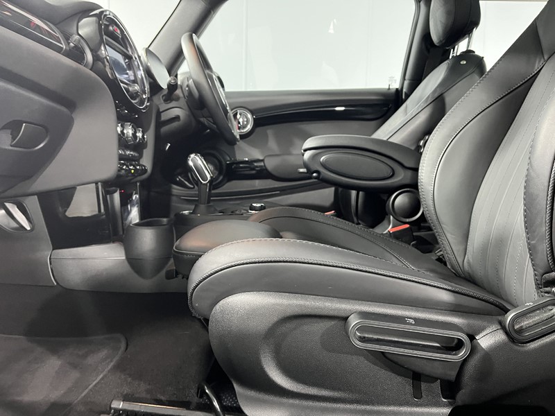 2020 (70) MINI HATCHBACK 135kW Cooper S Level 3 33kWh 3dr Auto 5872985