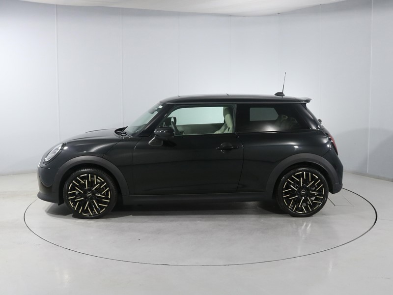 2024 (24) MINI COOPER 2.0 S Exclusive 3dr Auto 5903364