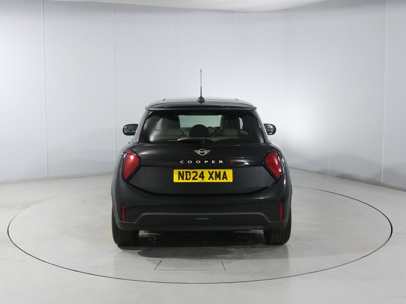 2024 (24) MINI COOPER 2.0 S Exclusive 3dr Auto 5903334