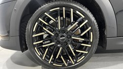 2024 (24) MINI COOPER 2.0 S Exclusive 3dr Auto 5903333