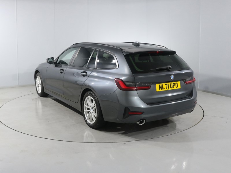 2021 (71) BMW 3 SERIES 320d MHT SE Pro 5dr Step Auto 1