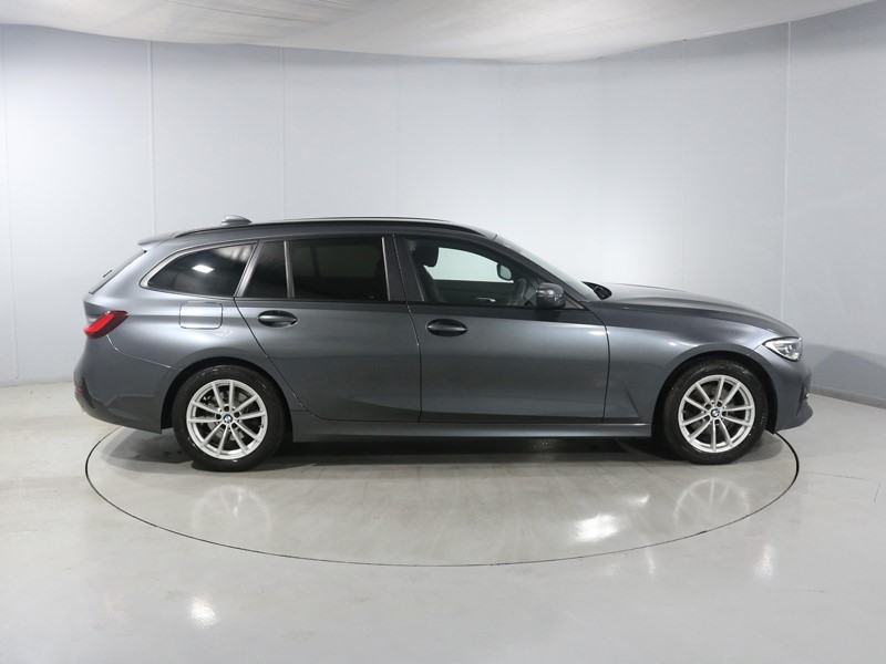2021 (71) BMW 3 SERIES 320d MHT SE Pro 5dr Step Auto 5909856