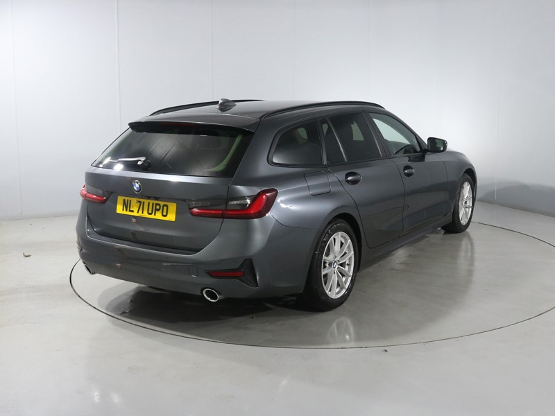 2021 (71) BMW 3 SERIES 320d MHT SE Pro 5dr Step Auto 5909900