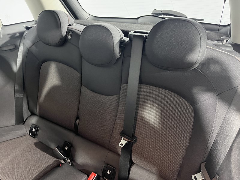 2022 (72) MINI HATCHBACK 1.5 Cooper Classic 5dr Auto 5903559
