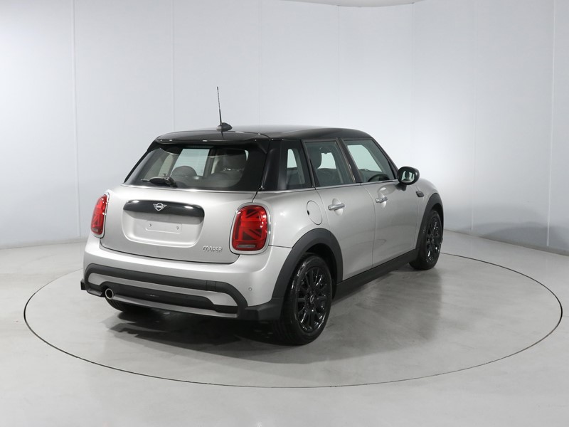 2022 (72) MINI HATCHBACK 1.5 Cooper Classic 5dr Auto 5903588