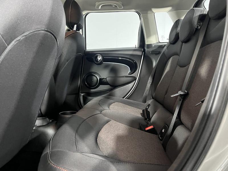 2022 (72) MINI HATCHBACK 1.5 Cooper Classic 5dr Auto 5903581