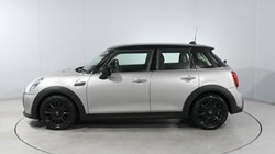 2022 (72) MINI HATCHBACK 1.5 Cooper Classic 5dr Auto 5903589