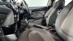 2022 (72) MINI HATCHBACK 1.5 Cooper Classic 5dr Auto 5903580