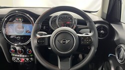 2022 (72) MINI HATCHBACK 1.5 Cooper Classic 5dr Auto 5903552