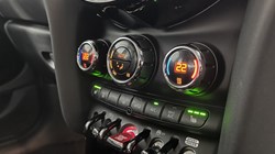 2022 (72) MINI HATCHBACK 1.5 Cooper Classic 5dr Auto 5903576
