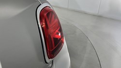 2022 (72) MINI HATCHBACK 1.5 Cooper Classic 5dr Auto 5903586