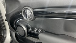 2022 (72) MINI HATCHBACK 1.5 Cooper Classic 5dr Auto 5903565