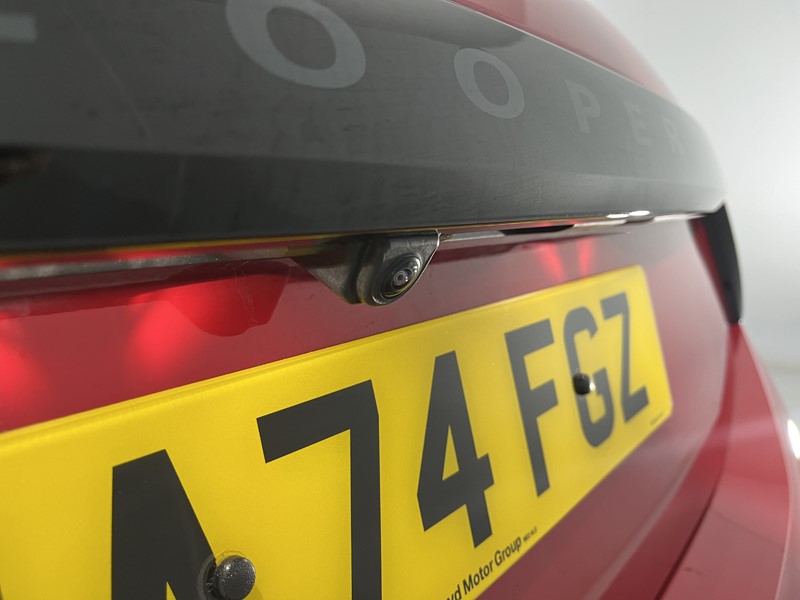 2024 (74) MINI COOPER 1.5 C Sport 3dr Auto 5898135