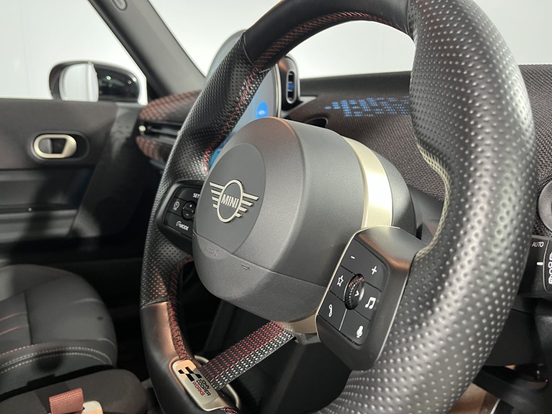 2024 (74) MINI COOPER 1.5 C Sport 3dr Auto 5898116