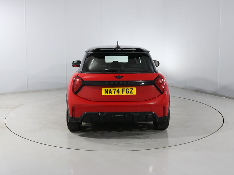 2024 (74) MINI COOPER 1.5 C Sport 3dr Auto 5898110