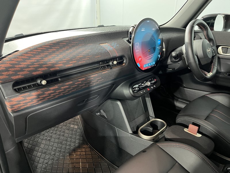 2024 (74) MINI COOPER 1.5 C Sport 3dr Auto 5898102