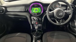 2020 (70) MINI HATCHBACK 1.5 Cooper Classic II 5dr 5898277