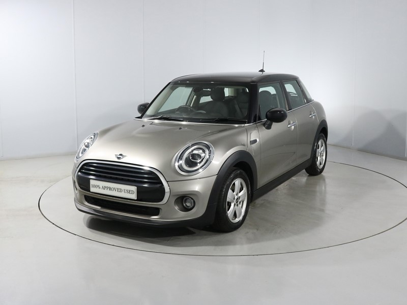 2020 (70) MINI HATCHBACK 1.5 Cooper Classic II 5dr 5898310