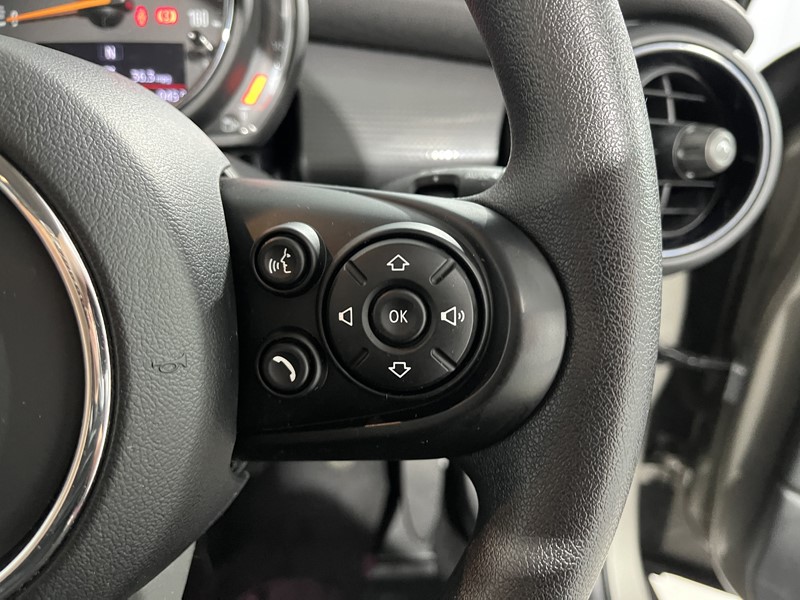 2020 (70) MINI HATCHBACK 1.5 Cooper Classic II 5dr 5898295