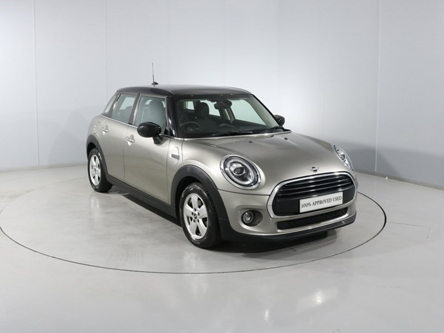 2020 (70) MINI HATCHBACK 1.5 Cooper Classic II 5dr