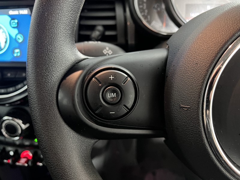 2020 (70) MINI HATCHBACK 1.5 Cooper Classic II 5dr 5898294
