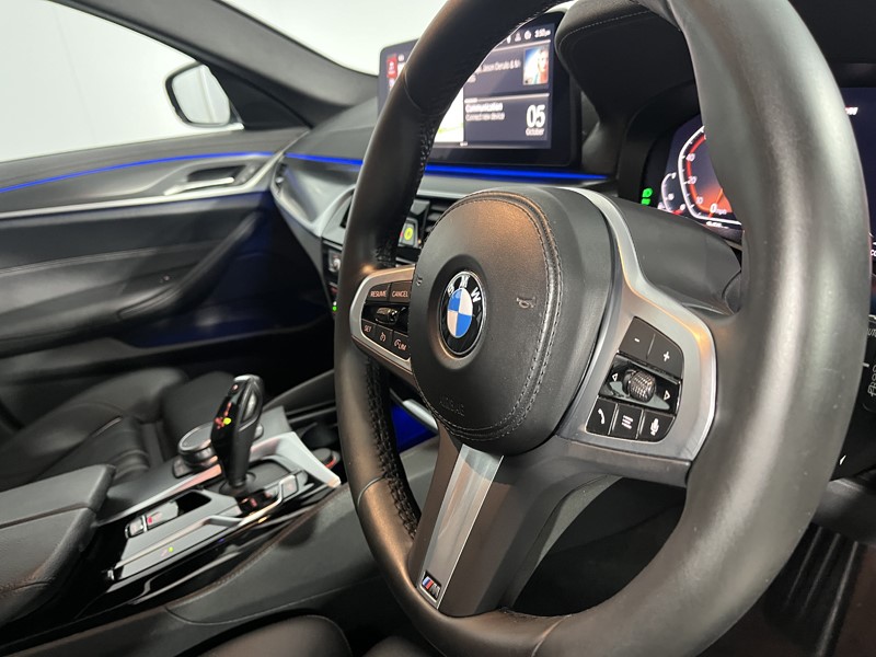 2023 (73) BMW 5 SERIES 520d MHT M Sport 5dr Step Auto 5902907