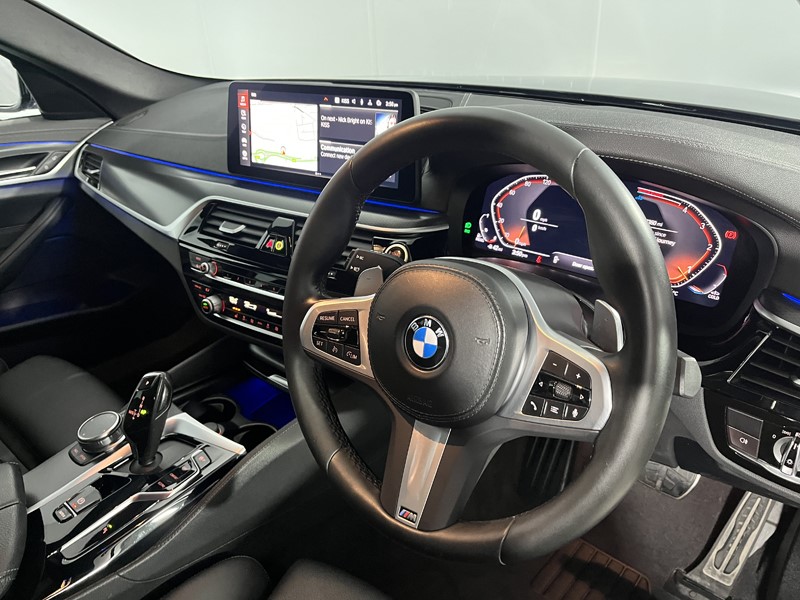 2023 (73) BMW 5 SERIES 520d MHT M Sport 5dr Step Auto 5902891