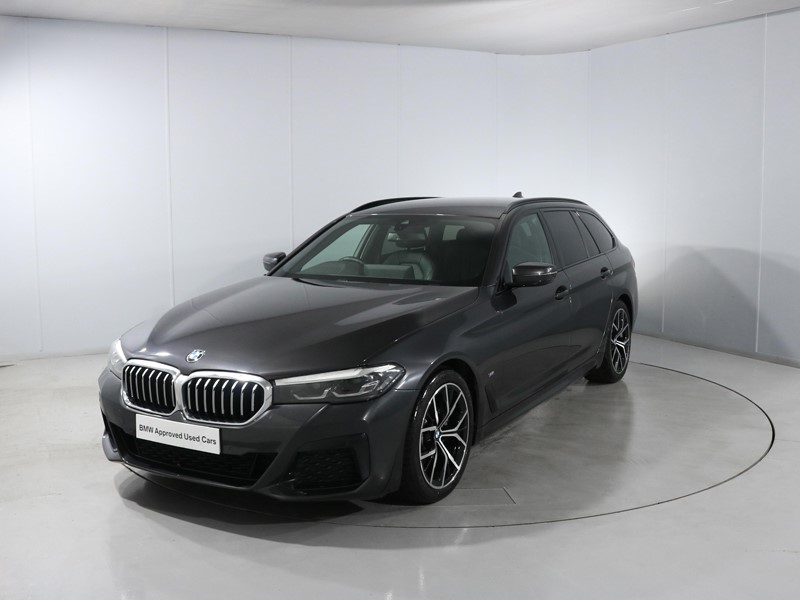 2023 (73) BMW 5 SERIES 520d MHT M Sport 5dr Step Auto 5902932