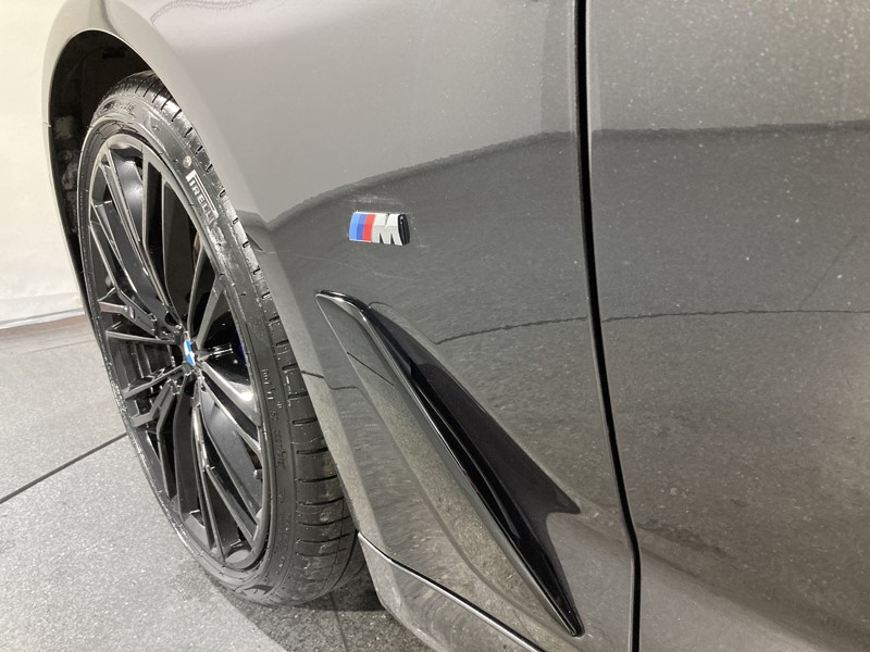 2022 (22) BMW 5 SERIES 520i MHT M Sport 4dr Step Auto 5923318
