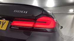 2022 (22) BMW 5 SERIES 520i MHT M Sport 4dr Step Auto 5923319