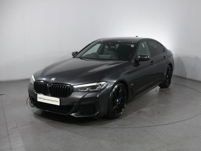 2022 (22) BMW 5 SERIES 520i MHT M Sport 4dr Step Auto 5923321