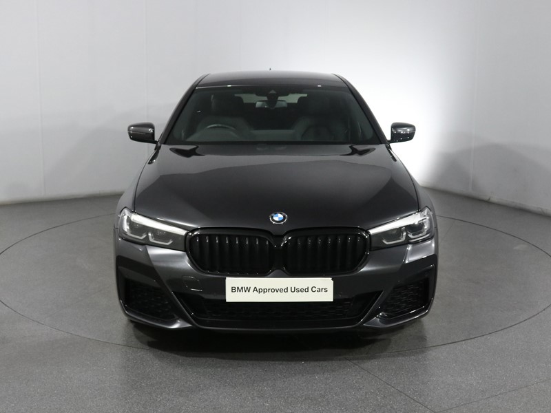 2022 (22) BMW 5 SERIES 520i MHT M Sport 4dr Step Auto 5923286