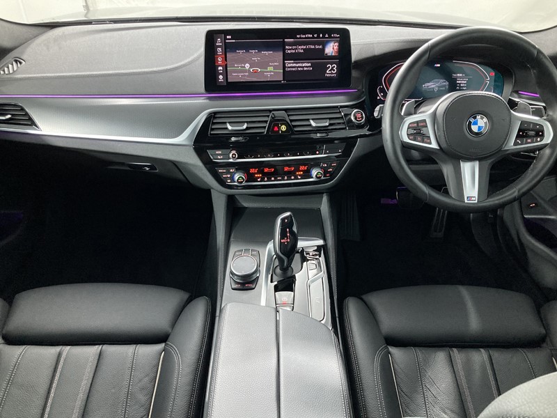2022 (22) BMW 5 SERIES 520i MHT M Sport 4dr Step Auto 5923274