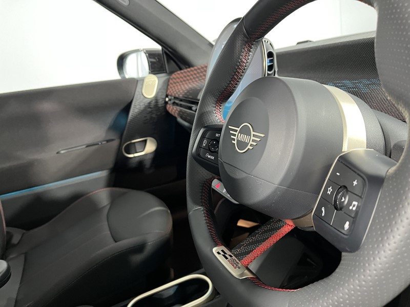 2025 (75) MINI COOPER 190kW John Cooper Works 54kWh 3dr Auto 5920159