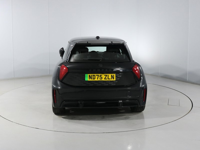 2025 (75) MINI COOPER 190kW John Cooper Works 54kWh 3dr Auto 5920153
