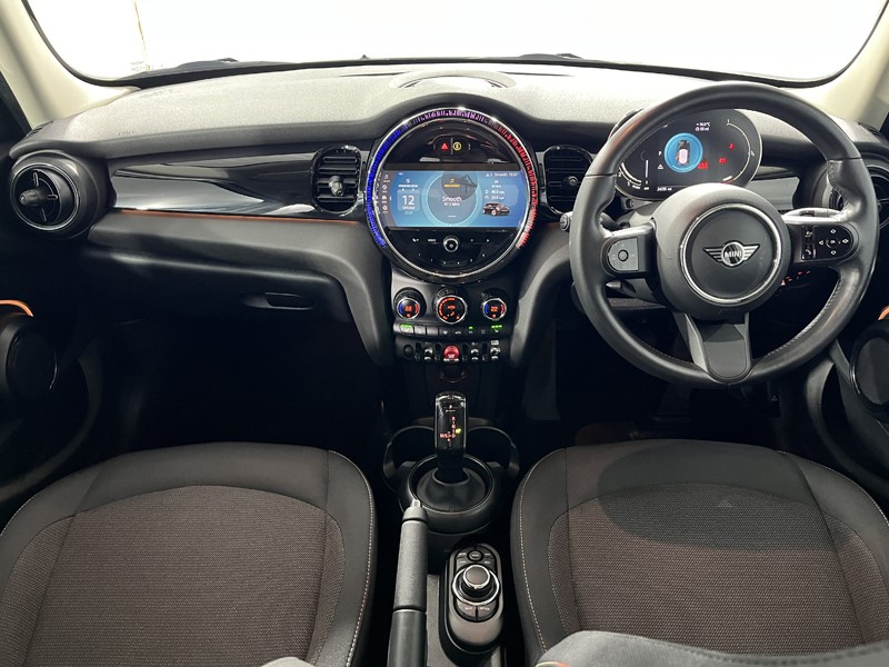 2023 (73) MINI HATCHBACK 1.5 Cooper Classic Premium 5dr Auto 5932159