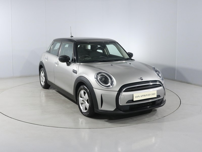 2023 (73) MINI HATCHBACK 1.5 Cooper Classic Premium 5dr Auto