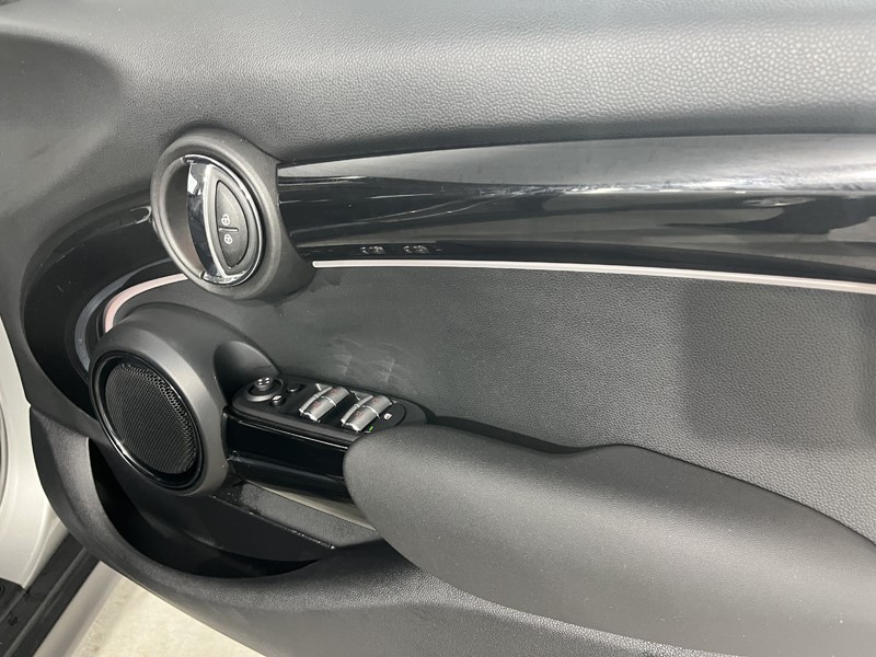 2023 (73) MINI HATCHBACK 1.5 Cooper Classic Premium 5dr Auto 5932174
